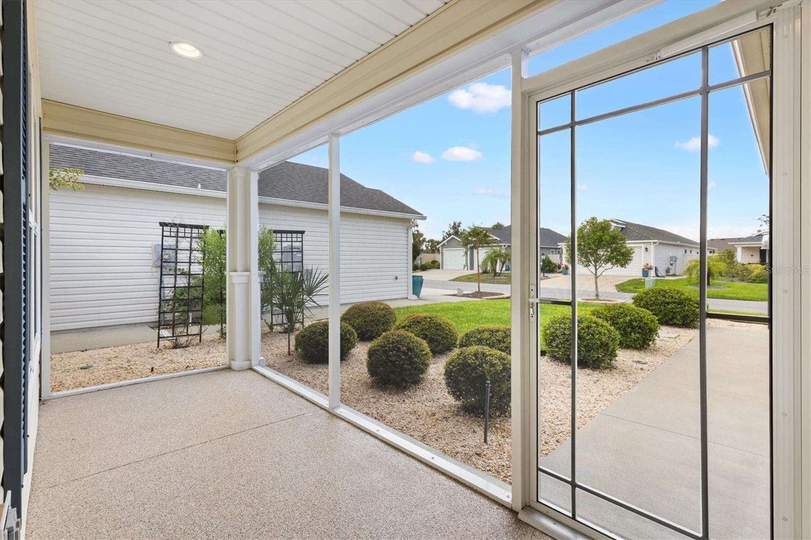 Villa at 5805 CAMDYN CT, THE VILLAGES, photo 7 of 56
