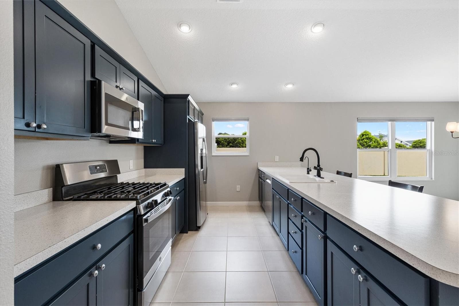 Villa at 5805 CAMDYN CT, THE VILLAGES, photo 16 of 56