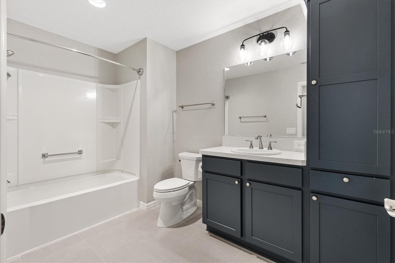 Guest Bath - 5805 CAMDYN CT, THE VILLAGES