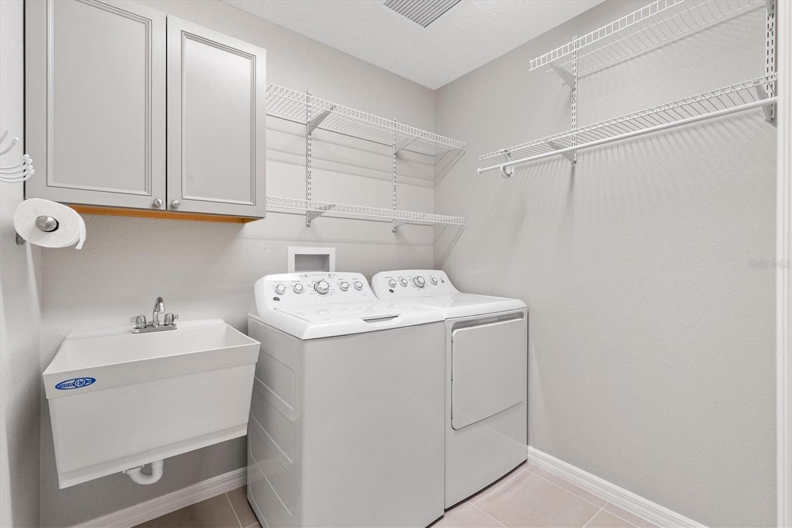 Interior Laundry - 5805 CAMDYN CT, THE VILLAGES