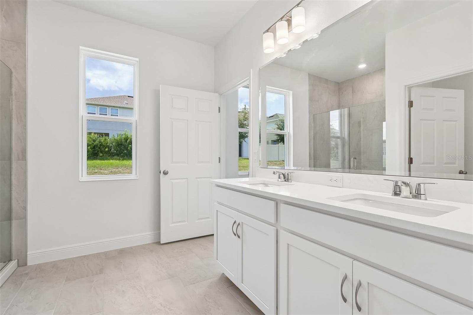 Primary Bathroom - 436 LEMONGRASS RD, MINNEOLA