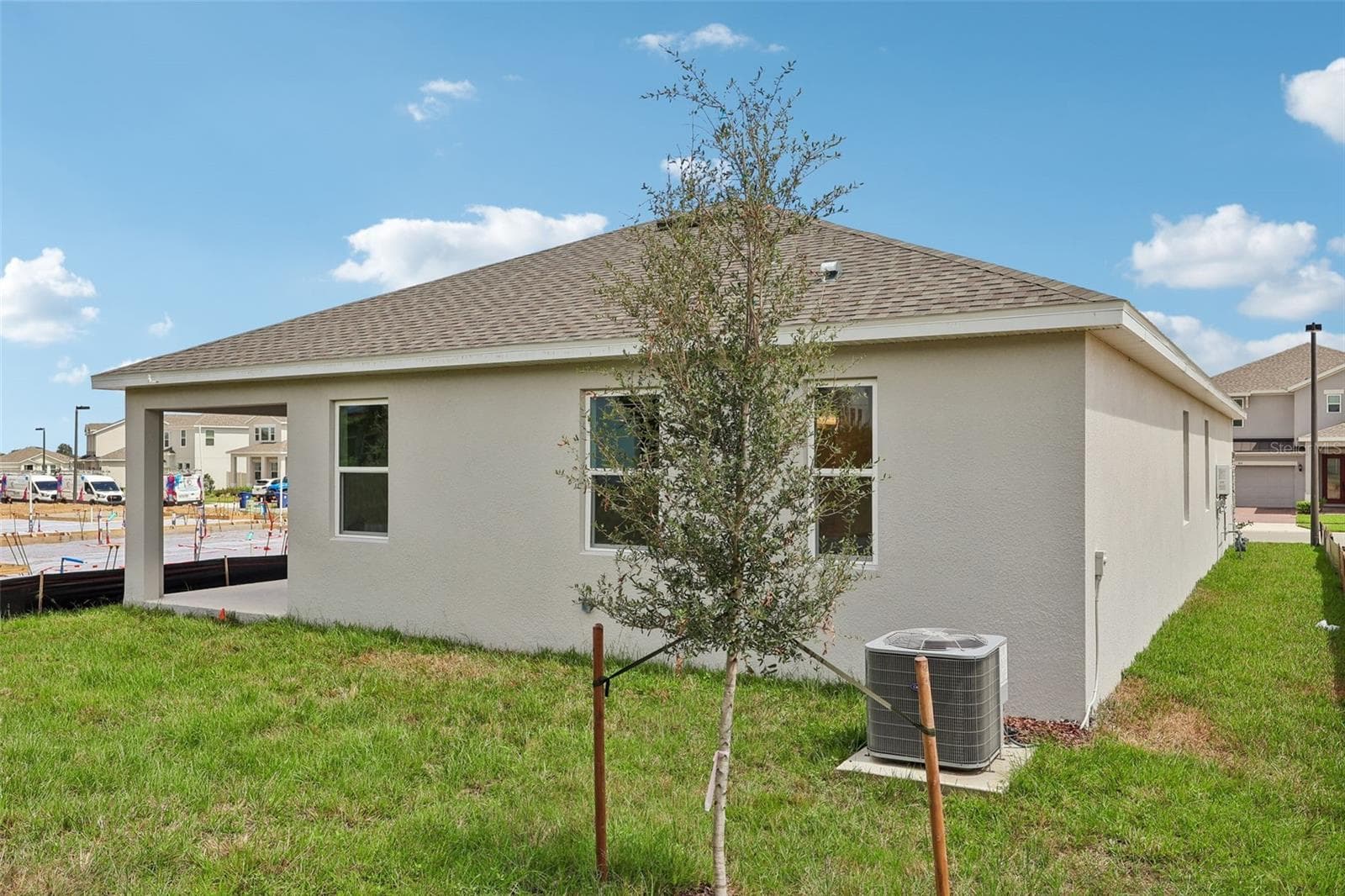 Rear Exterior - 436 LEMONGRASS RD, MINNEOLA