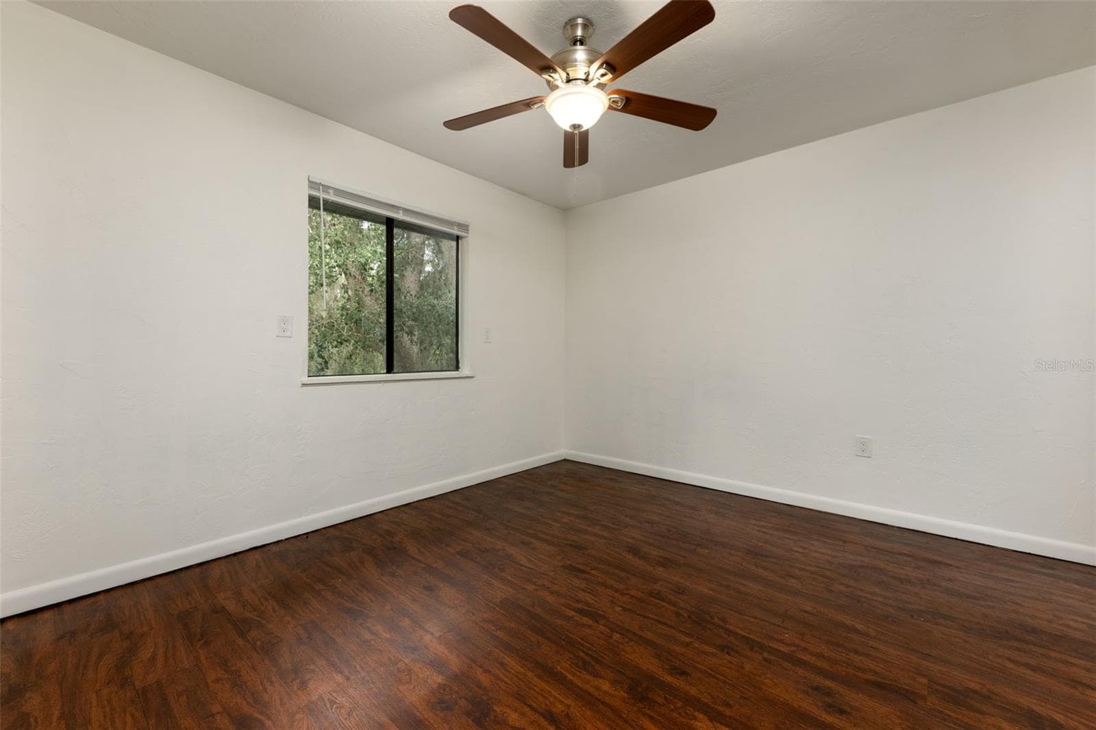 Front Bedroom - 89 SE 16TH AVE #P302, GAINESVILLE