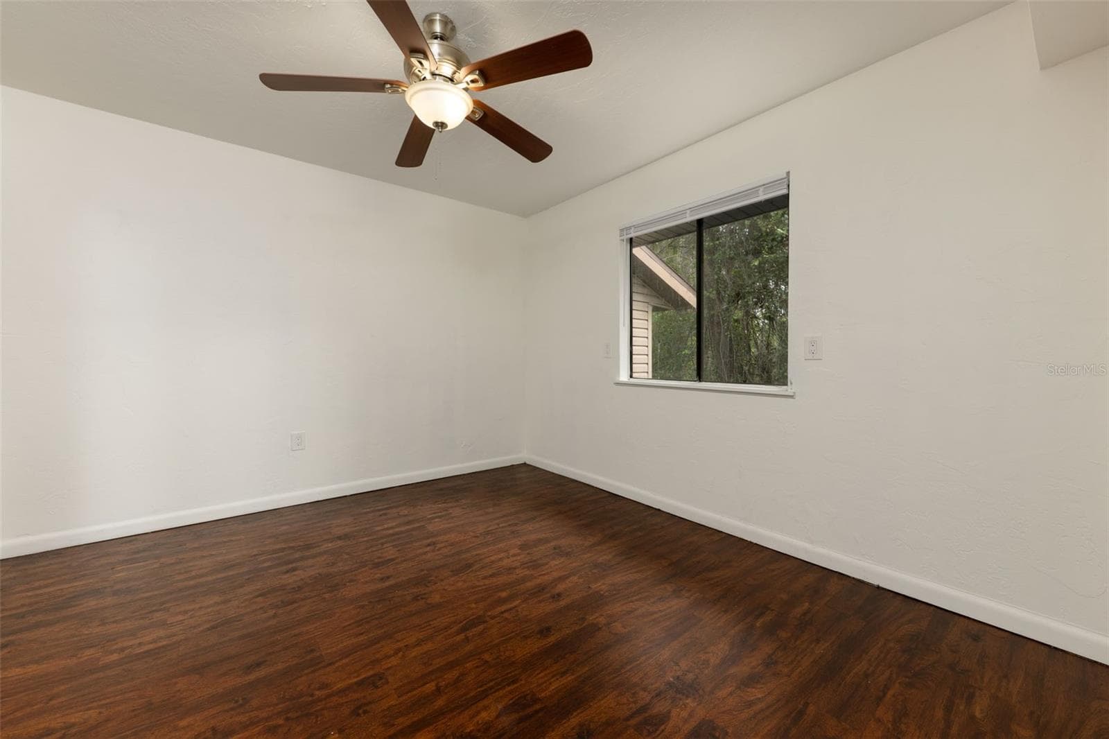 Back Bedroom - 89 SE 16TH AVE #P302, GAINESVILLE