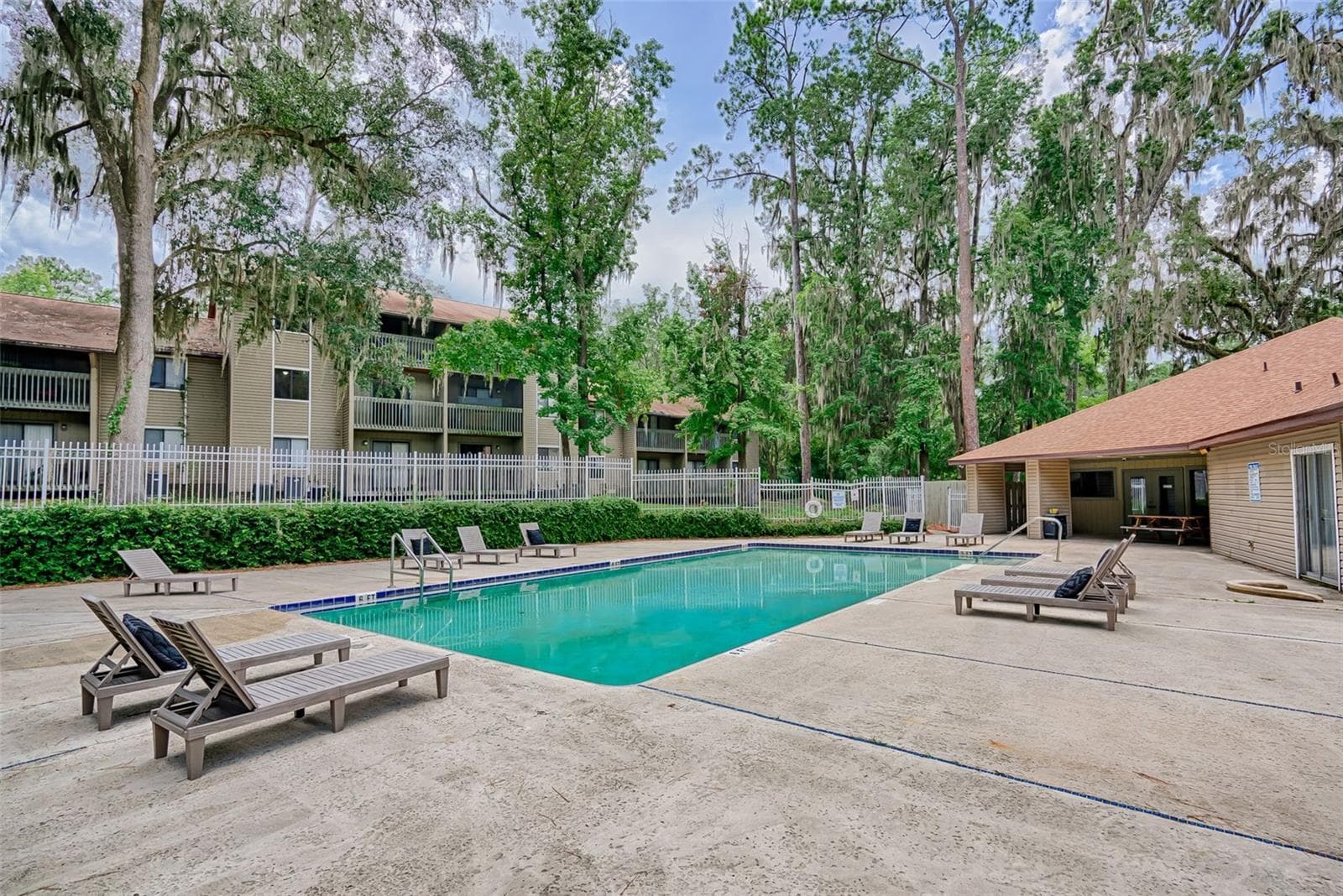 Community Pool - 89 SE 16TH AVE #P302, GAINESVILLE
