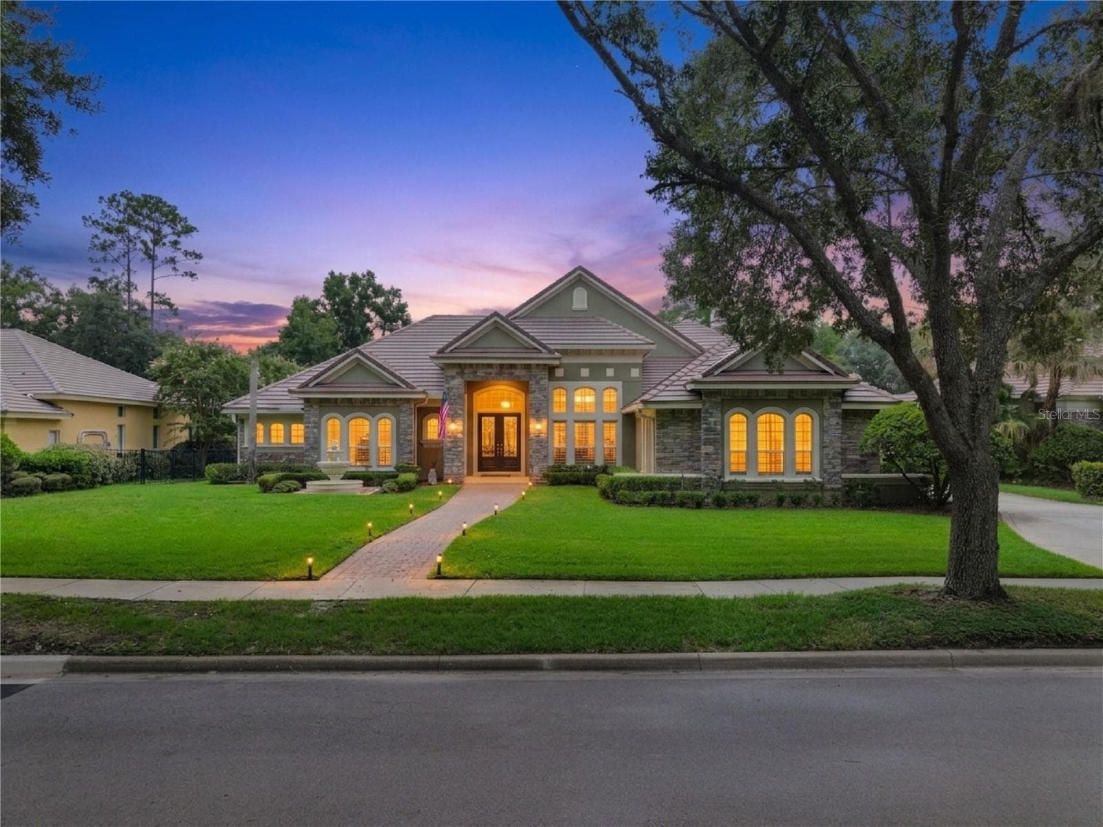 3355 LAKEVIEW OAKS DR
