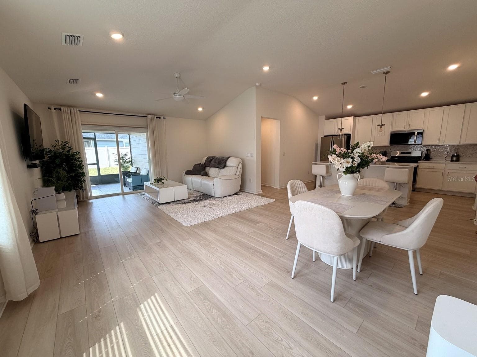 Single Family Residence at 354 BOULDER LN, ST JOHNS, photo 5 of 45