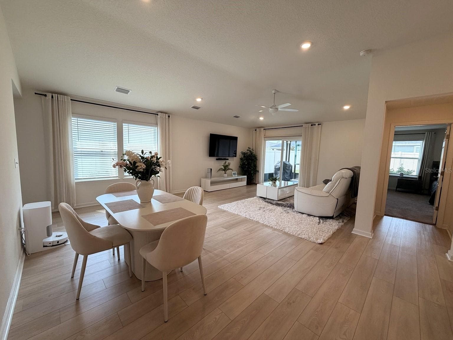 Single Family Residence at 354 BOULDER LN, ST JOHNS, photo 12 of 45