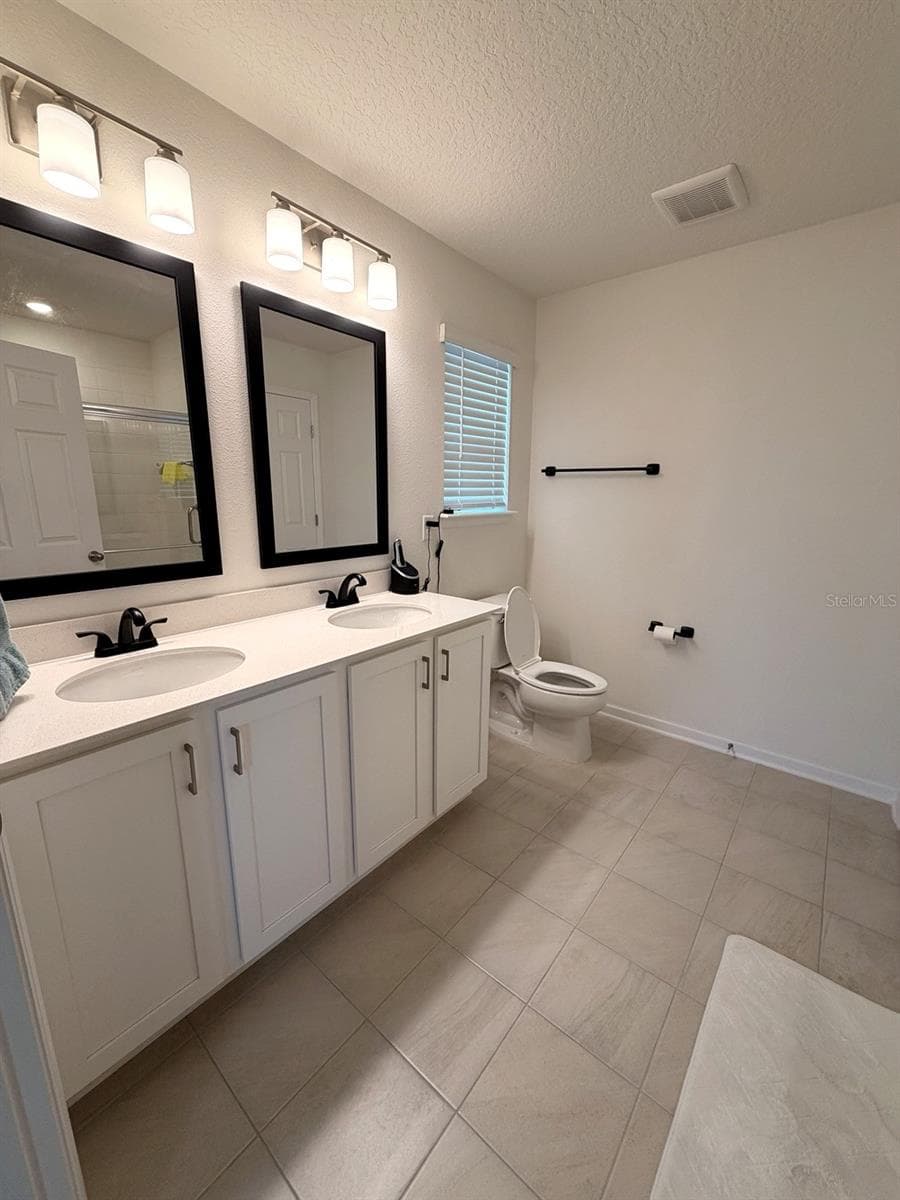 Single Family Residence at 354 BOULDER LN, ST JOHNS, photo 19 of 45