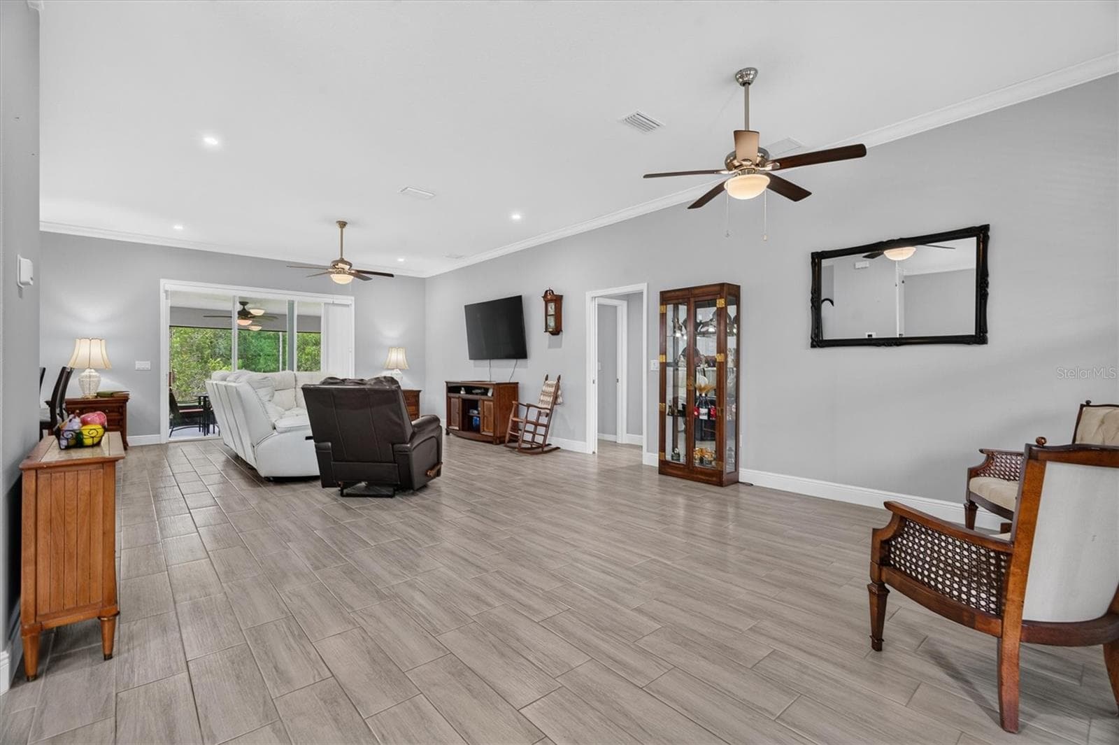 Single Family Residence at 18602 REYNOLDS PKWY, ORLANDO, photo 8 of 46