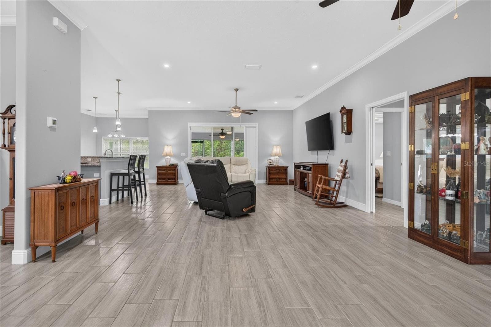 Single Family Residence at 18602 REYNOLDS PKWY, ORLANDO, photo 9 of 46