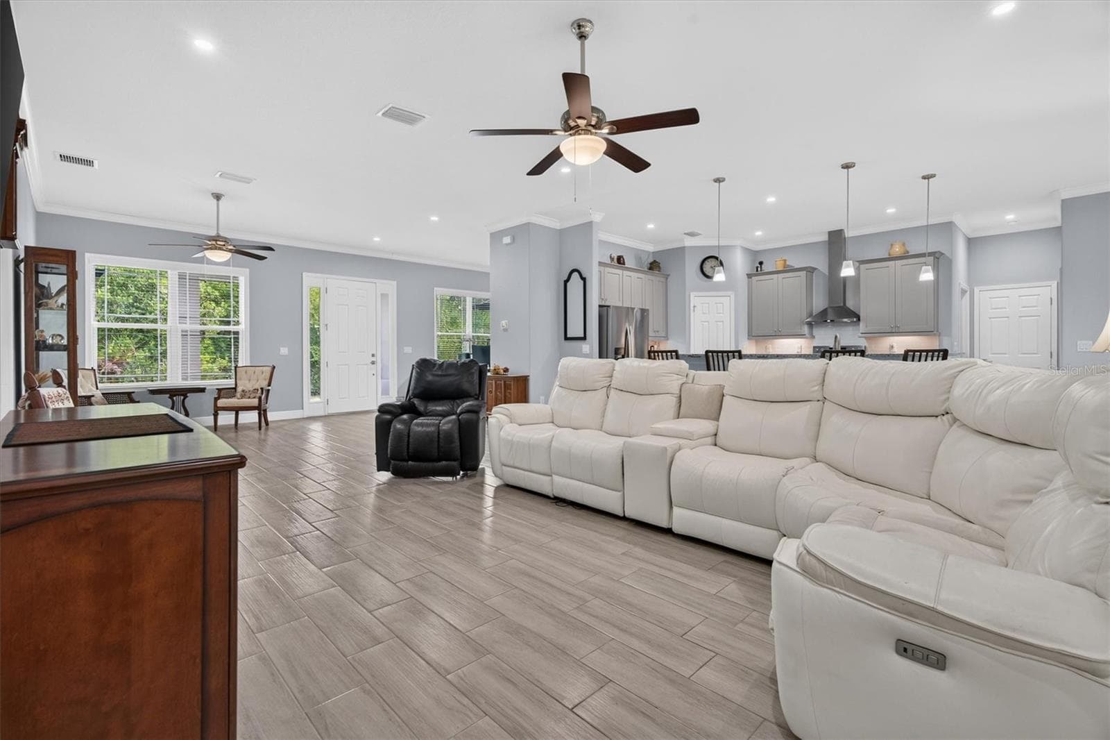 Single Family Residence at 18602 REYNOLDS PKWY, ORLANDO, photo 13 of 46