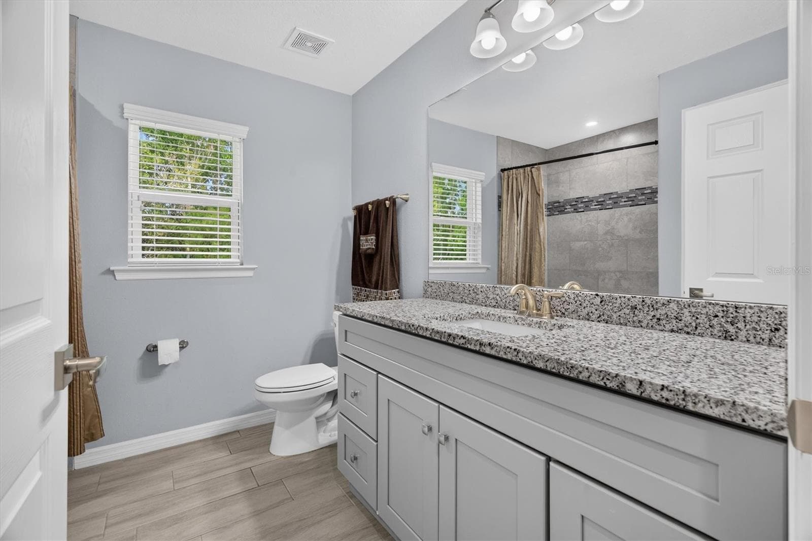 Single Family Residence at 18602 REYNOLDS PKWY, ORLANDO, photo 34 of 46