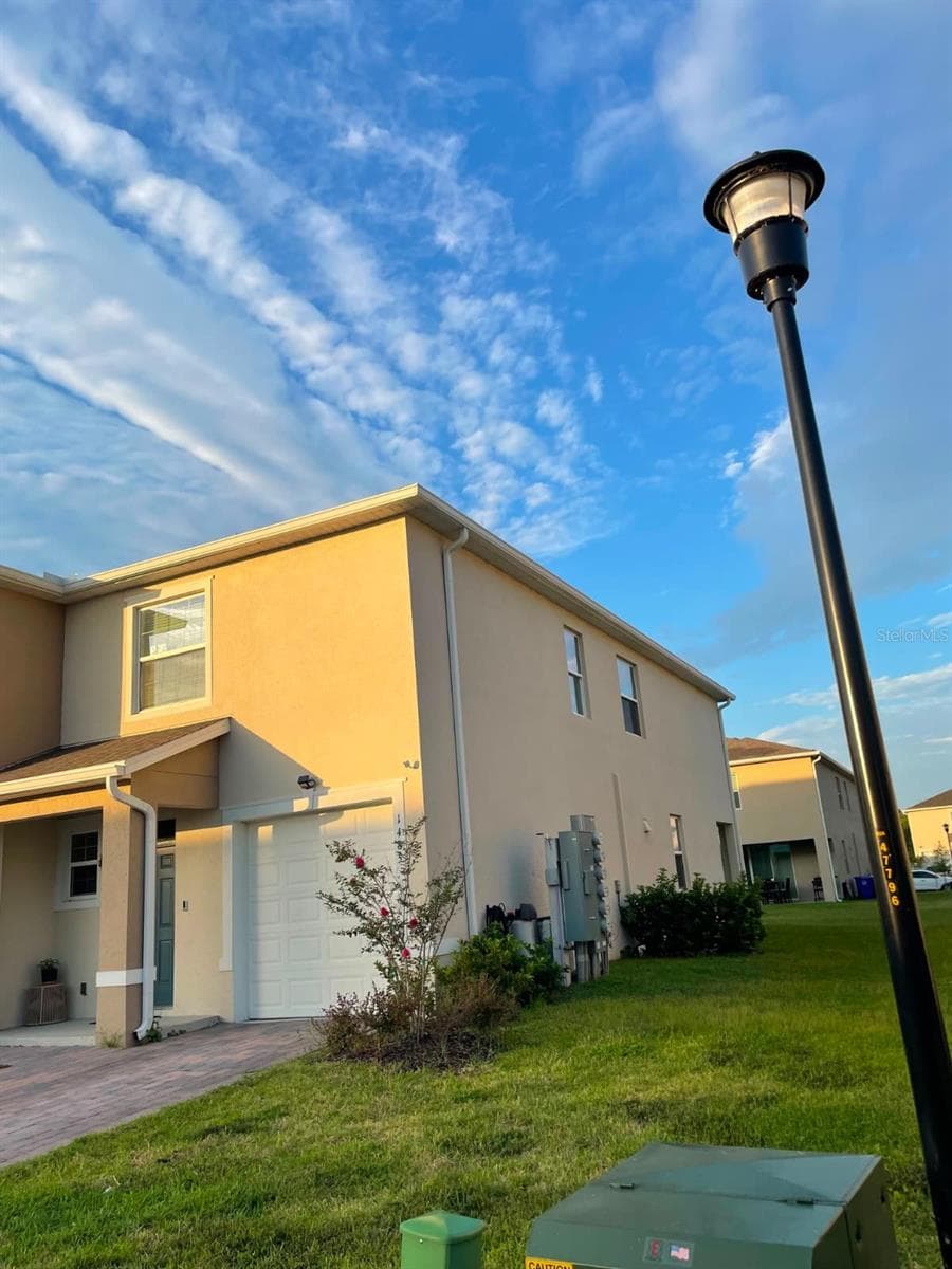 Townhouse at 1485 ISLETA LOOP, KISSIMMEE, photo 3 of 37