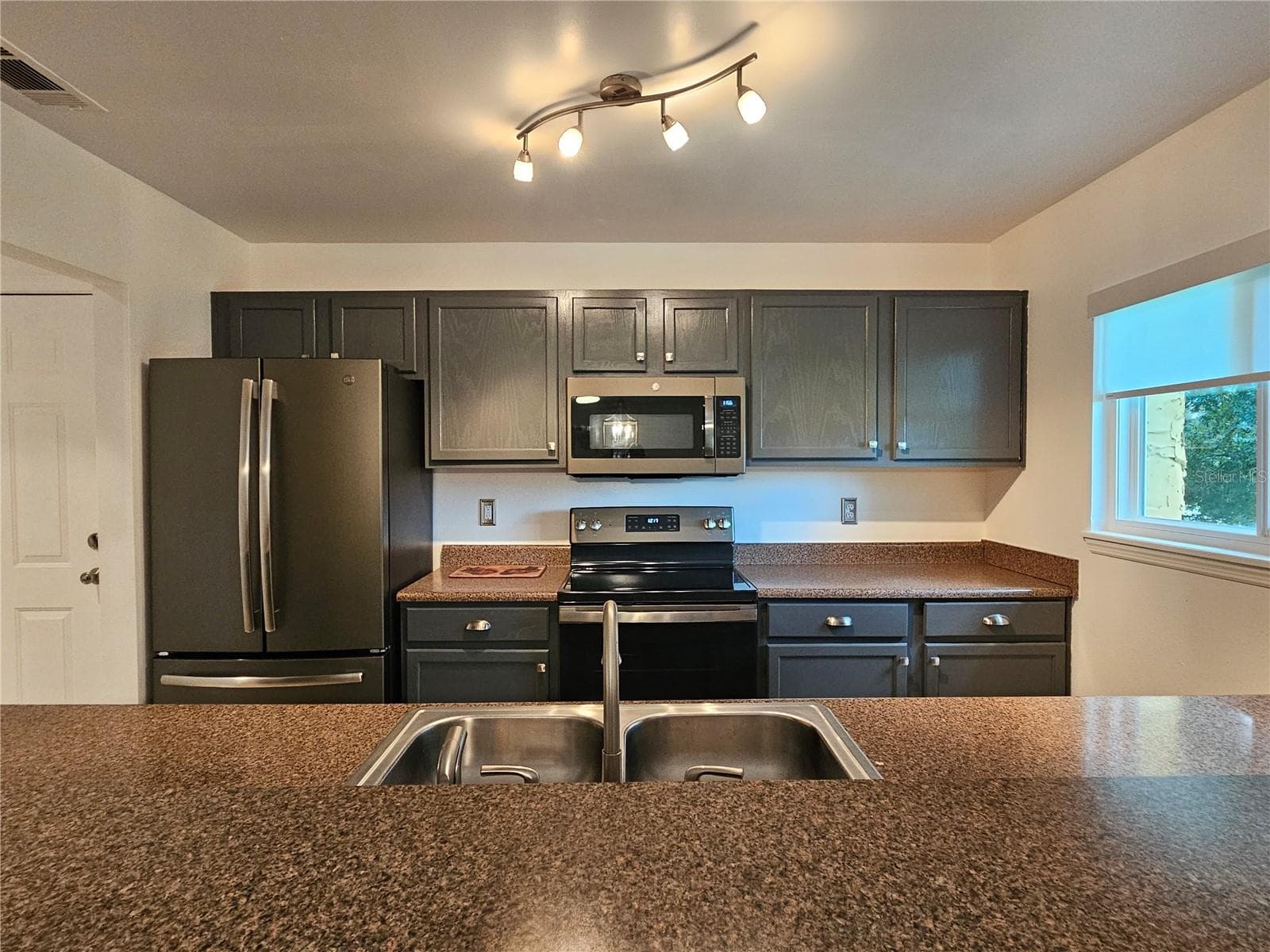 Kitchen and Dining Area Pass Through - 1737 PARAKEET WAY #609, SARASOTA