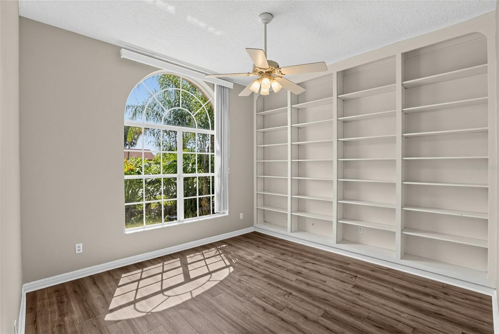 Single Family Residence at 248 HUNTRIDGE WAY, WINTER SPRINGS, photo 12 of 30