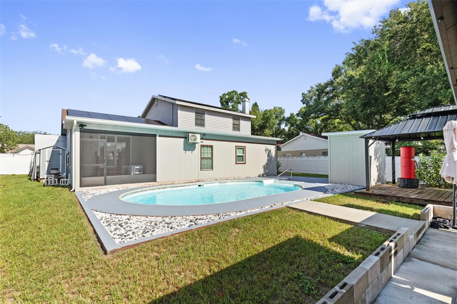 Single Family Residence at 5408 PENTAIL CIR, TAMPA, photo 2 of 51