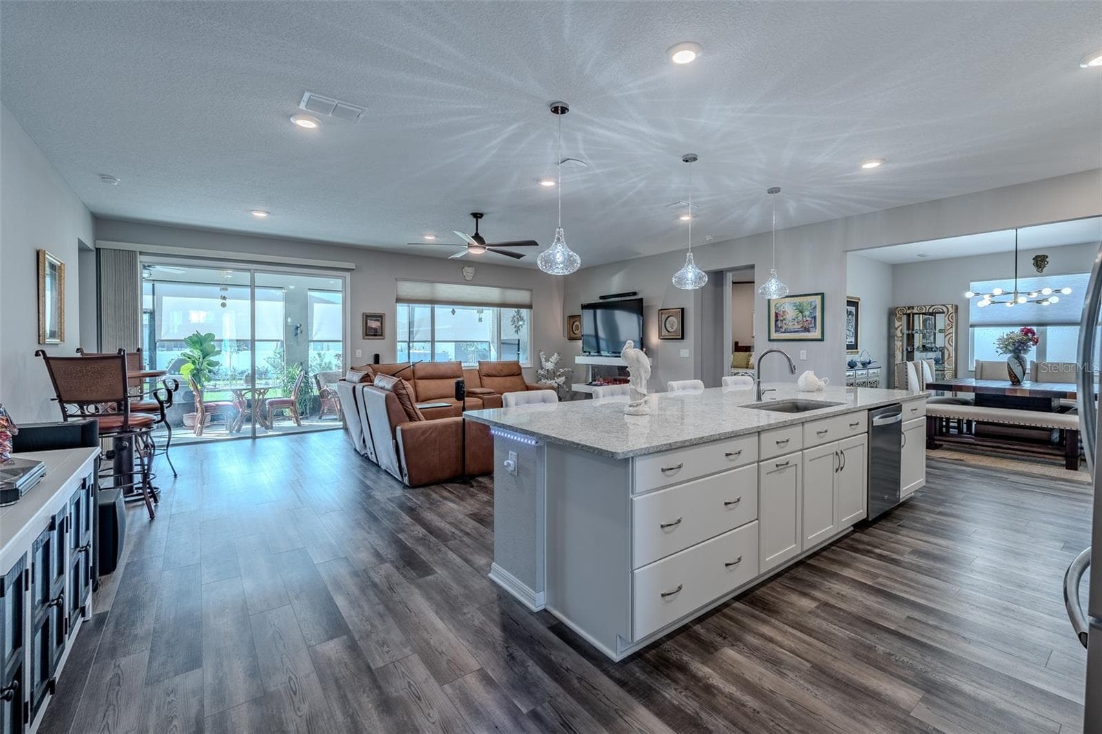 Single Family Residence at 10586 SW 98TH PL, OCALA, photo 2 of 62