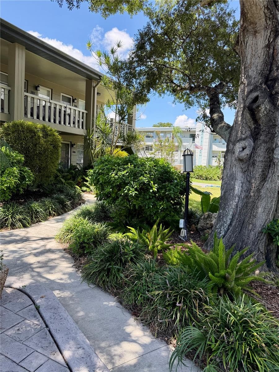 Condominium at 450 32ND AVE N #107W, ST PETERSBURG, photo 6 of 32
