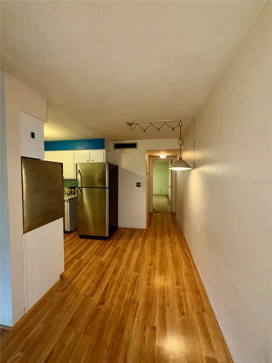 Condominium at 450 32ND AVE N #107W, ST PETERSBURG, photo 7 of 32