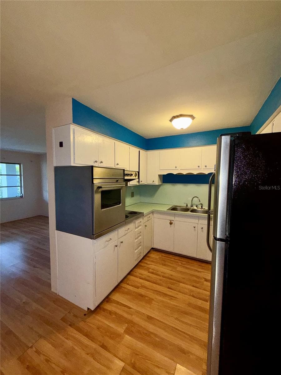 Condominium at 450 32ND AVE N #107W, ST PETERSBURG, photo 9 of 32