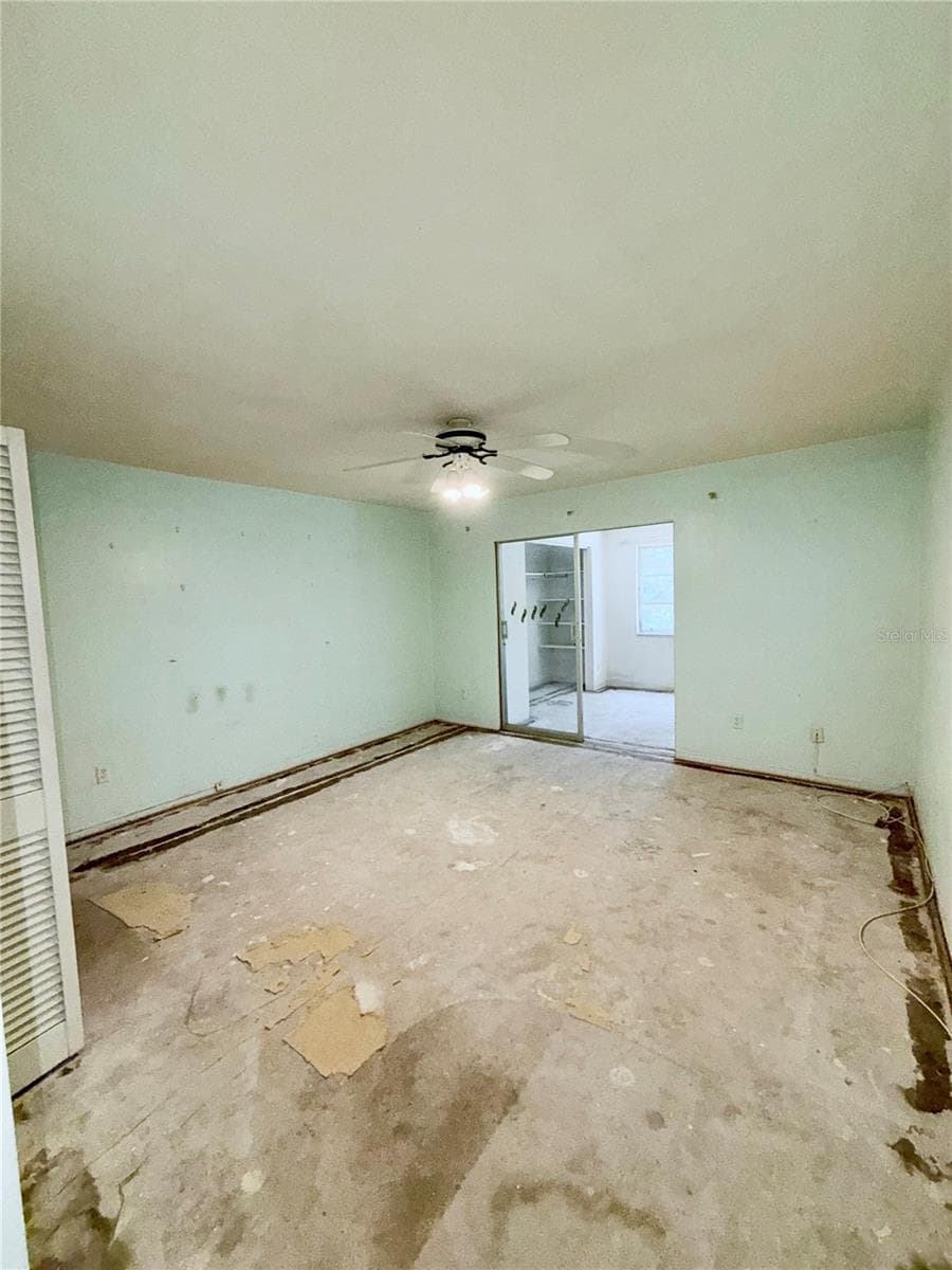 Condominium at 450 32ND AVE N #107W, ST PETERSBURG, photo 11 of 32