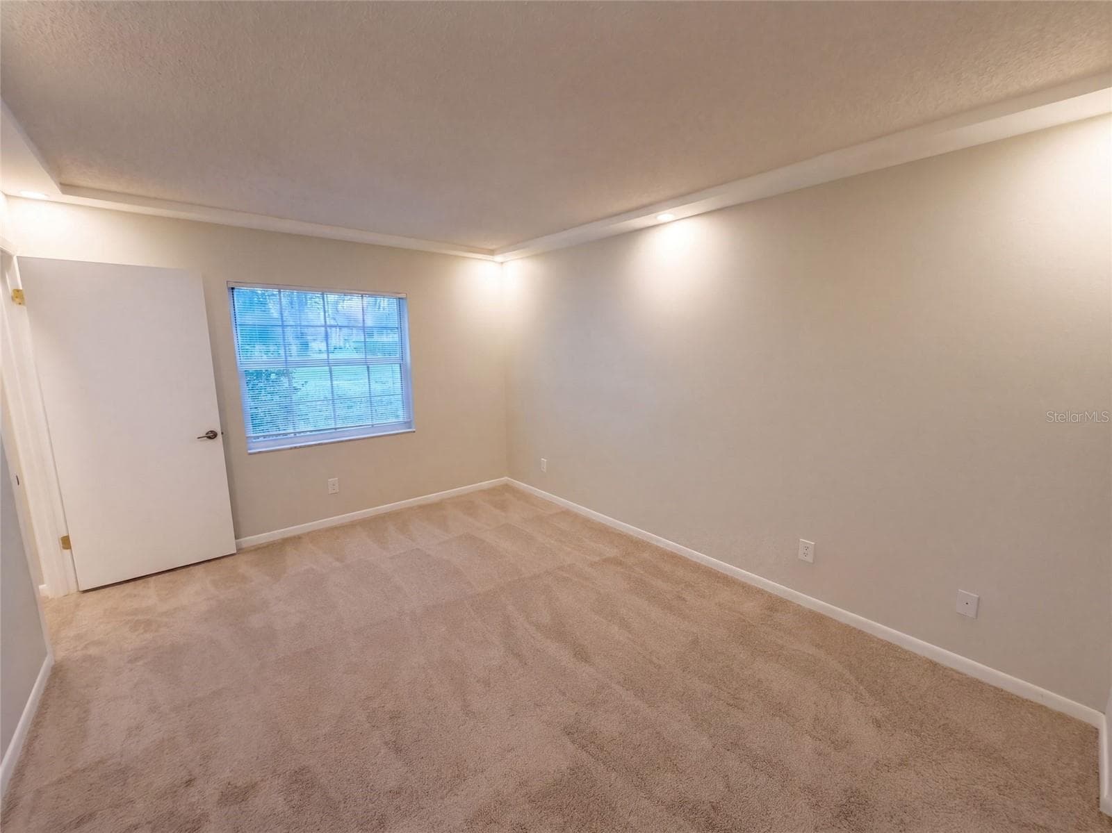 Condominium at 1465 MILLSTREAM LN #104, DUNEDIN, photo 8 of 36