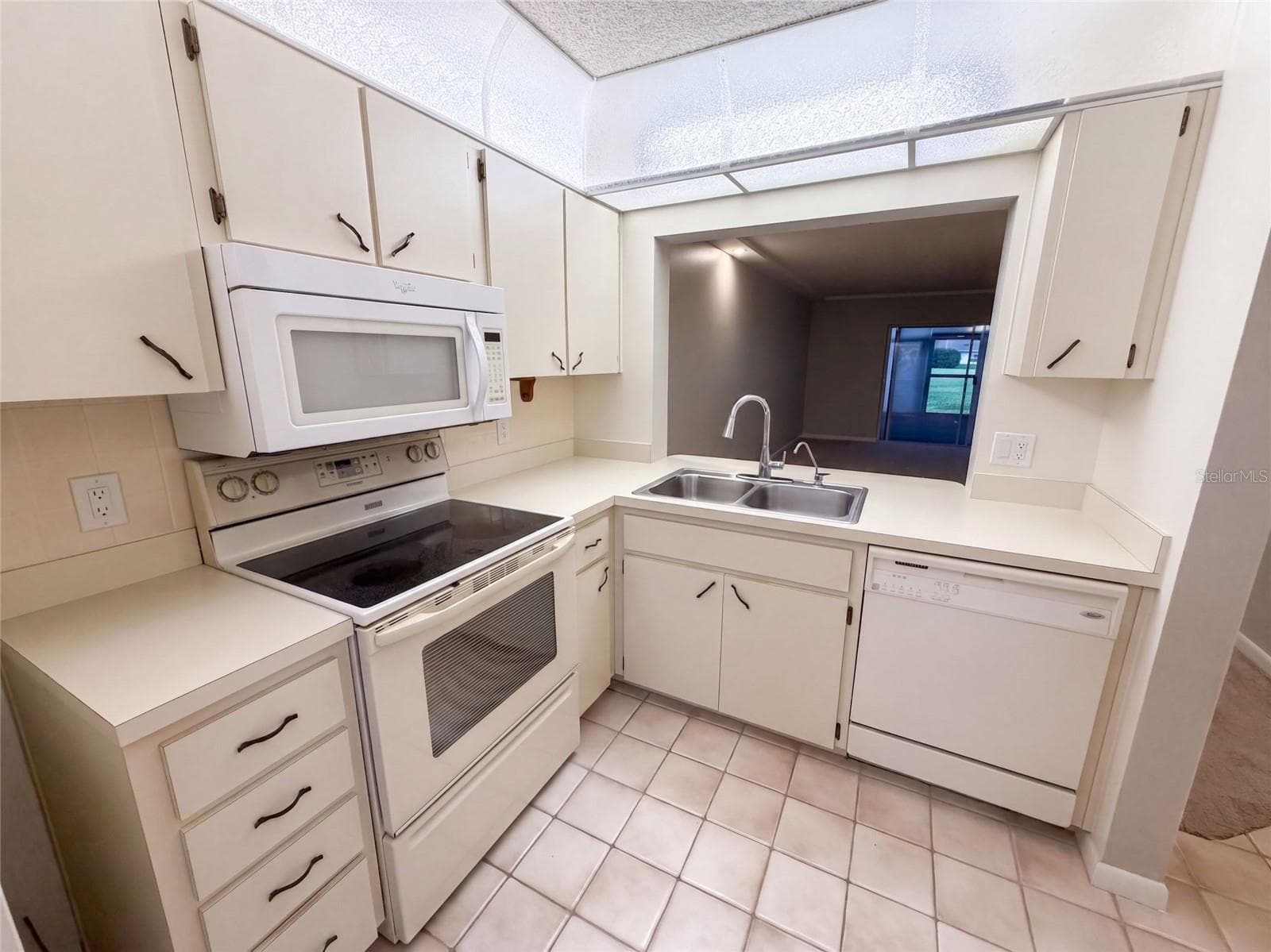 Condominium at 1465 MILLSTREAM LN #104, DUNEDIN, photo 18 of 36