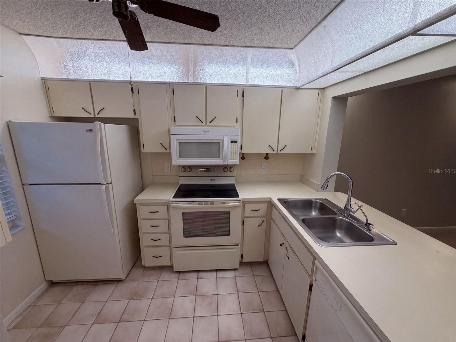 Condominium at 1465 MILLSTREAM LN #104, DUNEDIN, photo 20 of 36
