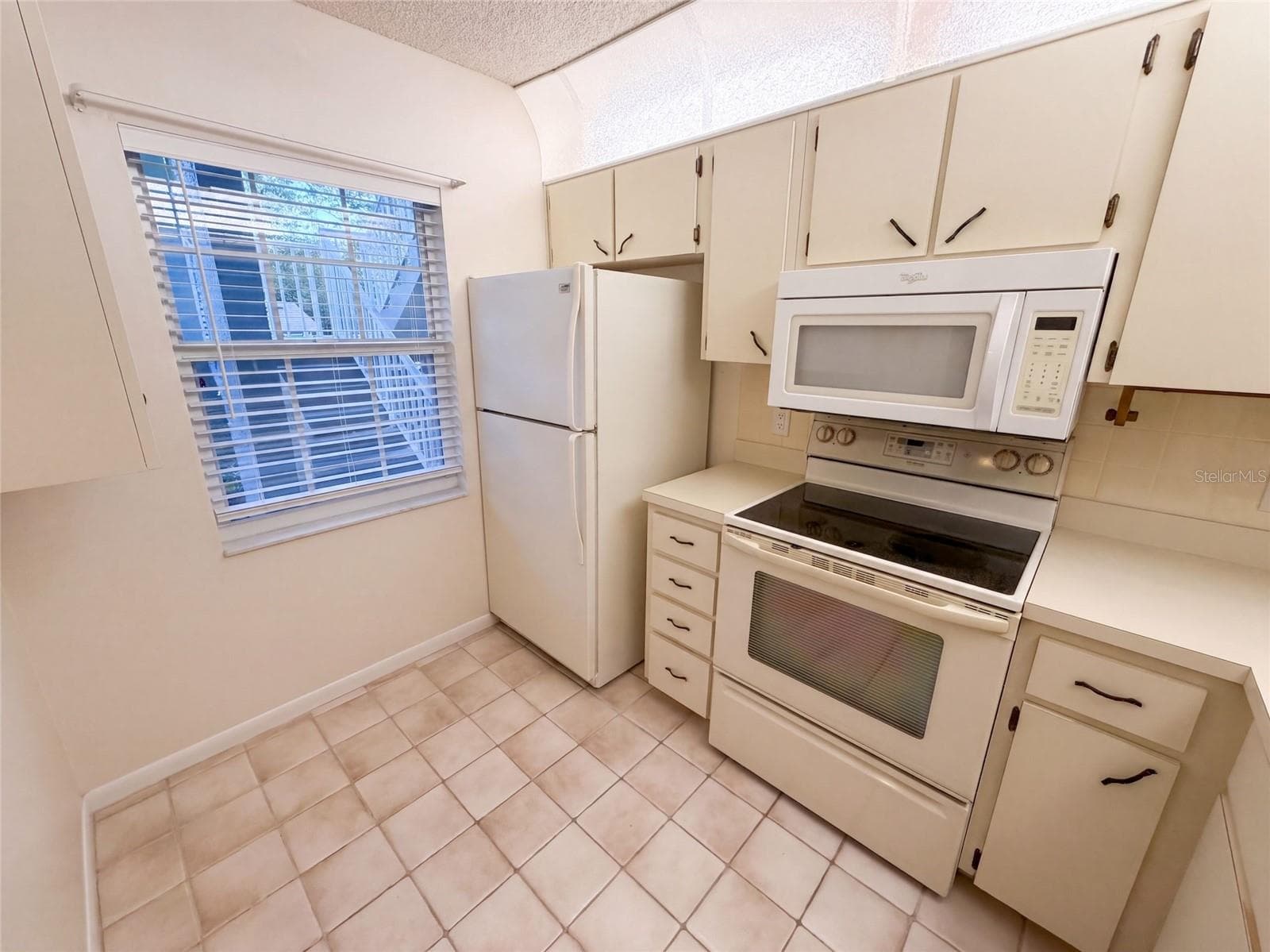 Condominium at 1465 MILLSTREAM LN #104, DUNEDIN, photo 21 of 36