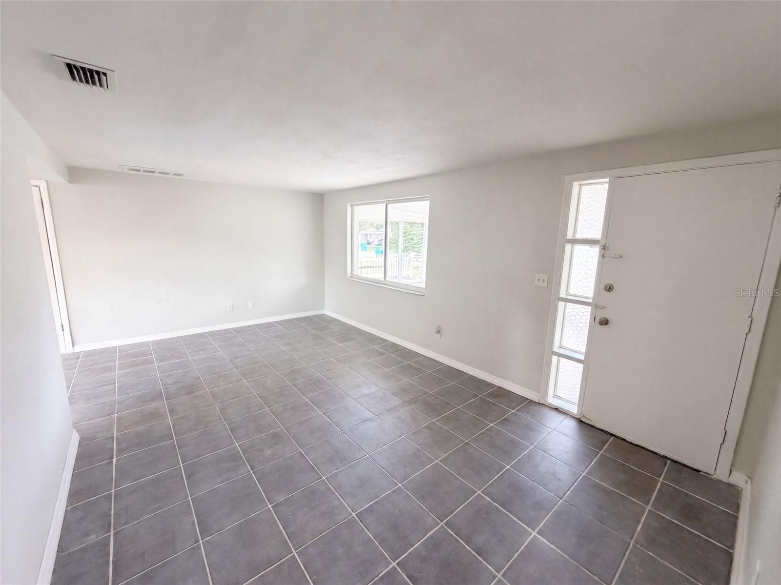 Single Family Residence at 4718 TRAFFORD RD, HOLIDAY, photo 10 of 24