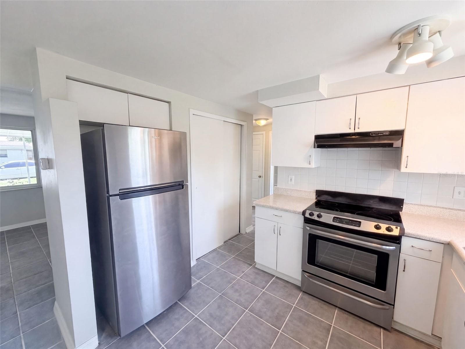 Single Family Residence at 4718 TRAFFORD RD, HOLIDAY, photo 4 of 24