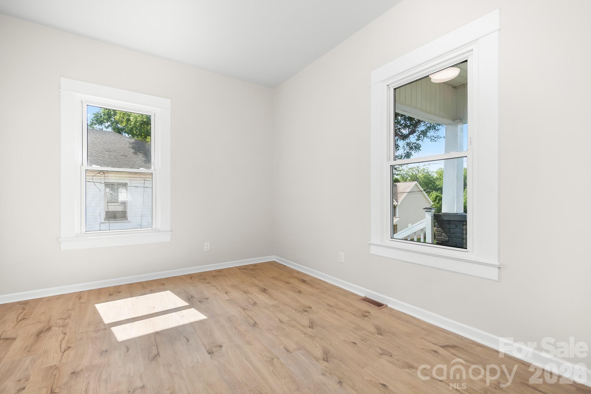 Bedroom 1 - 104 1st Avenue, China Grove