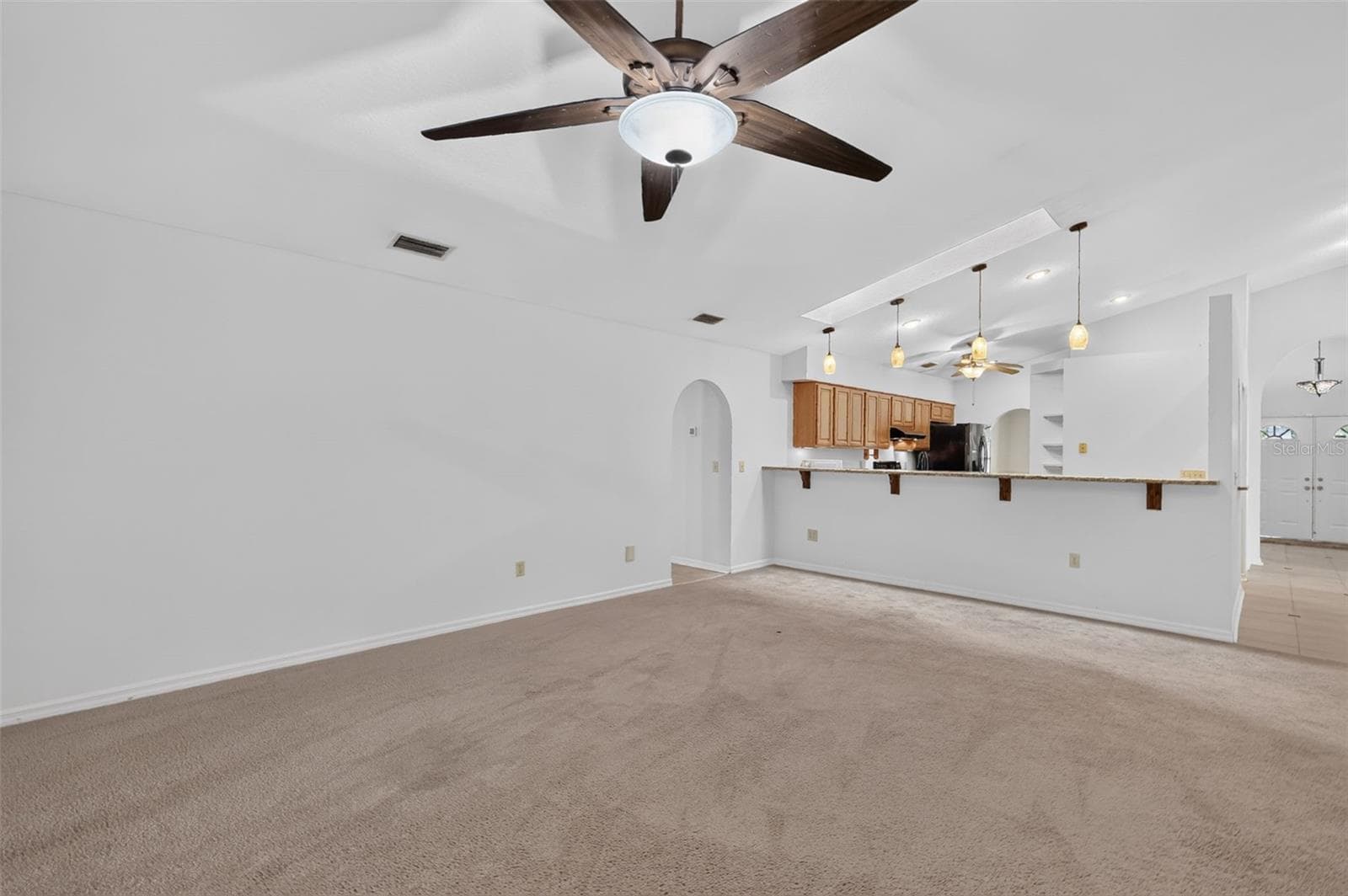 Living Room / Kitchen - 37130 COUNTY ROAD 439, EUSTIS