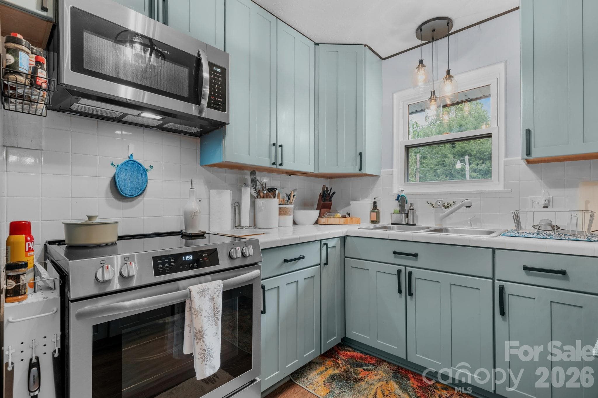 Condominium at 263 Fairway Lane, Spruce Pine, photo 7 of 37