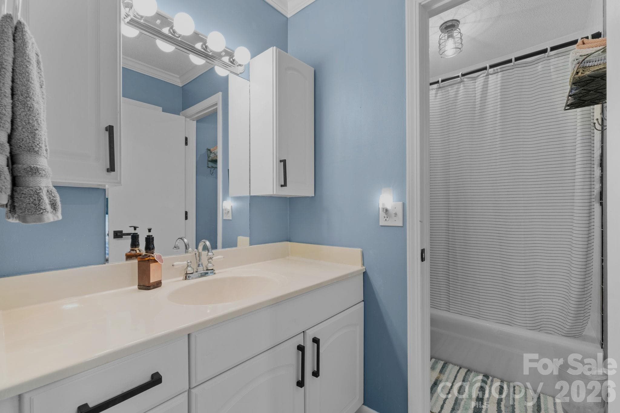Condominium at 263 Fairway Lane, Spruce Pine, photo 14 of 37