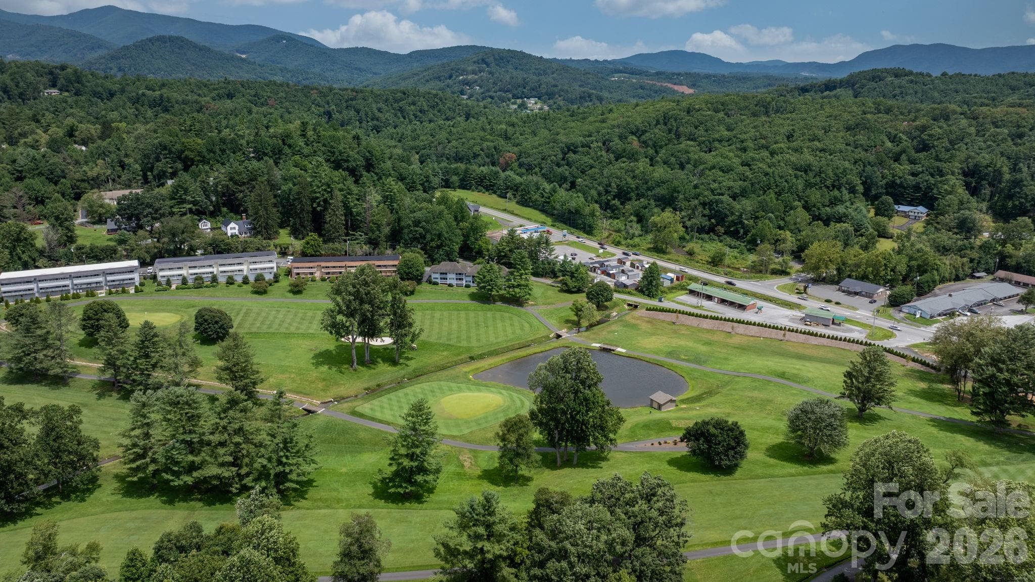 Condominium at 263 Fairway Lane, Spruce Pine, photo 34 of 37