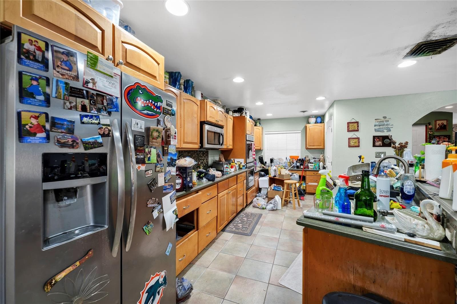 Kitchen with island - 3126 S OSCEOLA AVE, ORLANDO