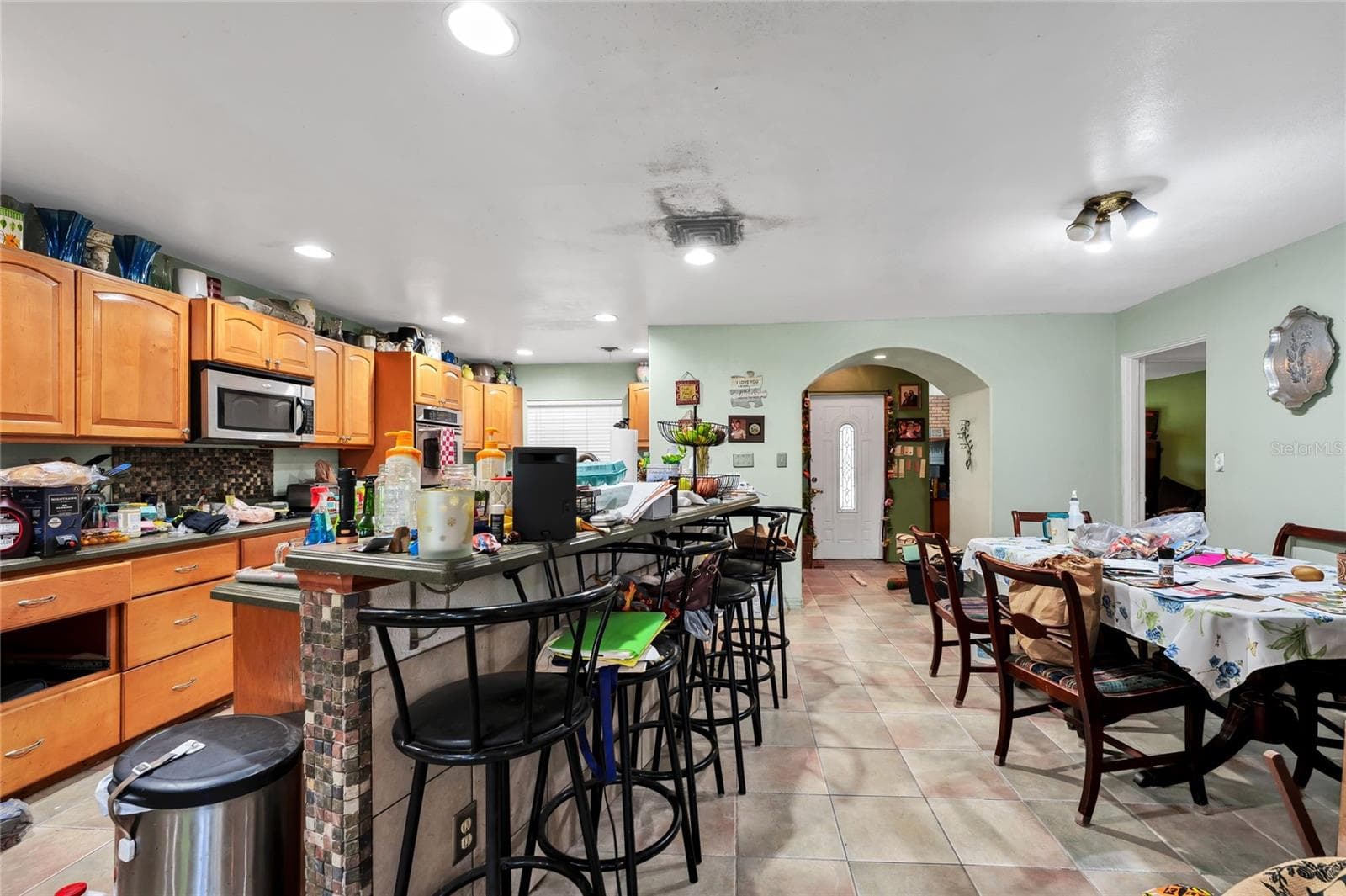 Kitchen, Island and Dining Area - 3126 S OSCEOLA AVE, ORLANDO