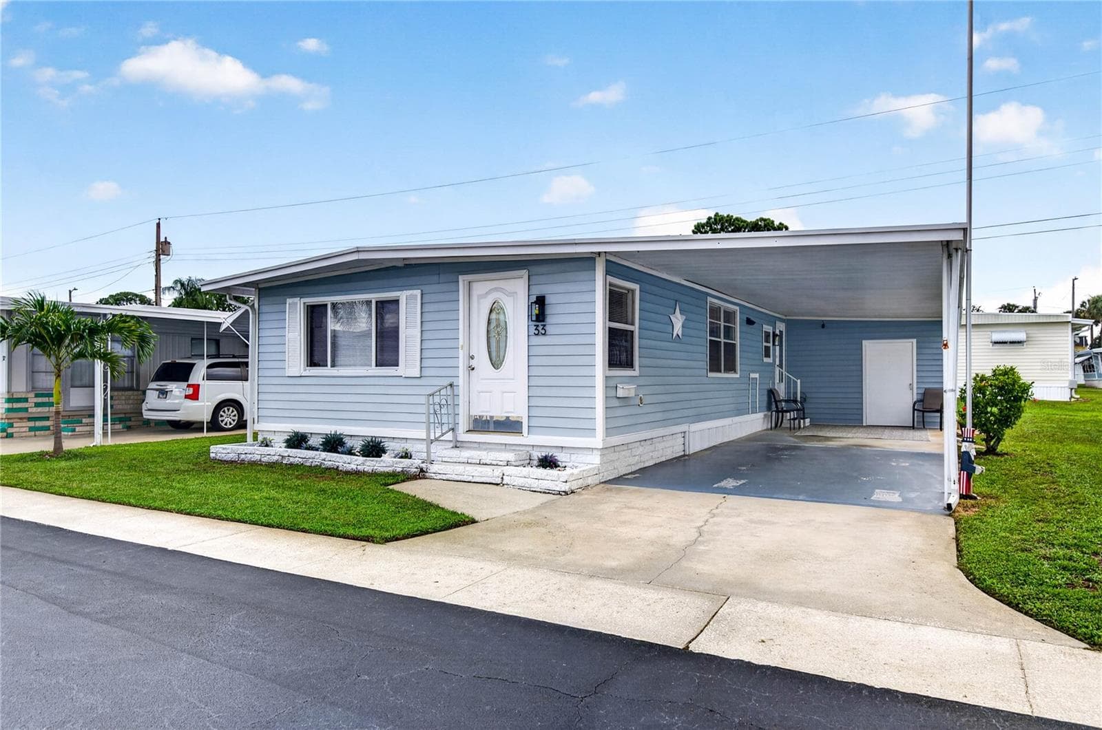 Mobile Home at 2000 E BAY DR #33, LARGO, photo 2 of 36