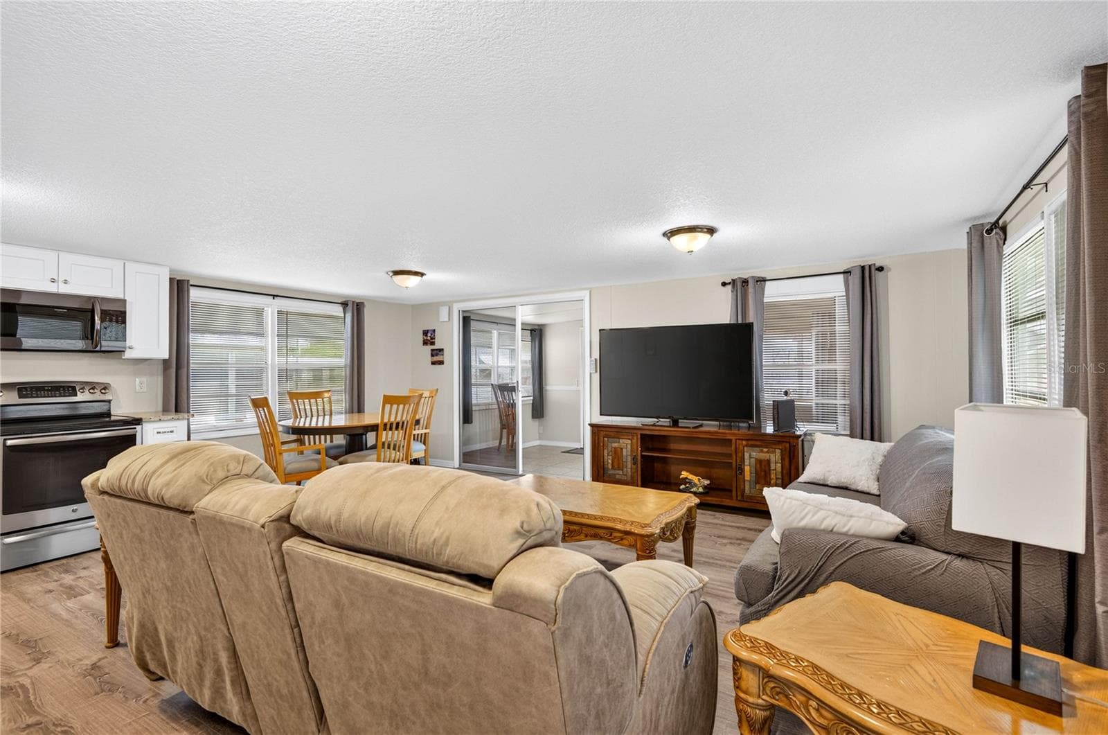 Mobile Home at 2000 E BAY DR #33, LARGO, photo 21 of 36