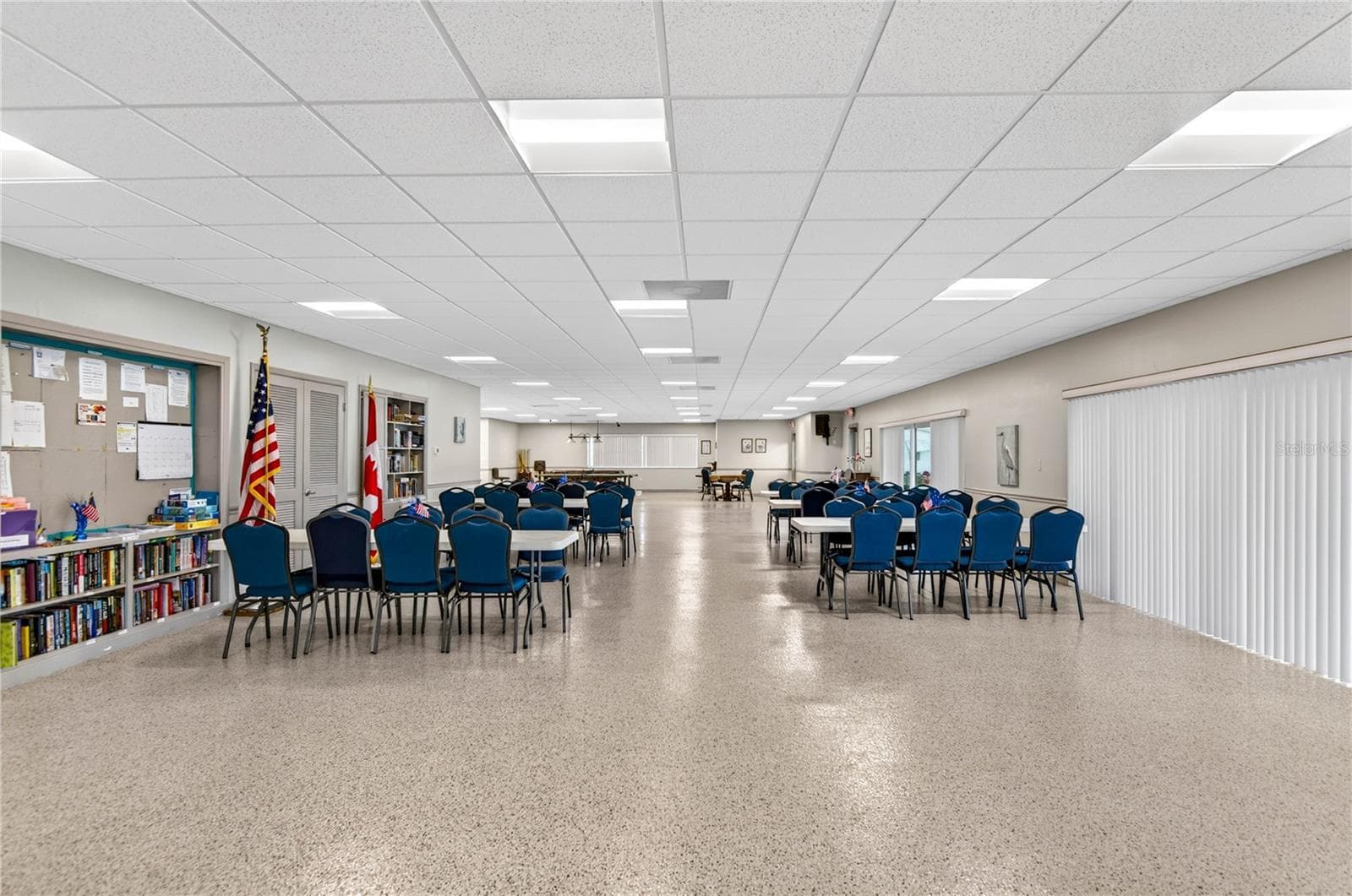 Community Clubhouse seating for parties - 2000 E BAY DR #33, LARGO