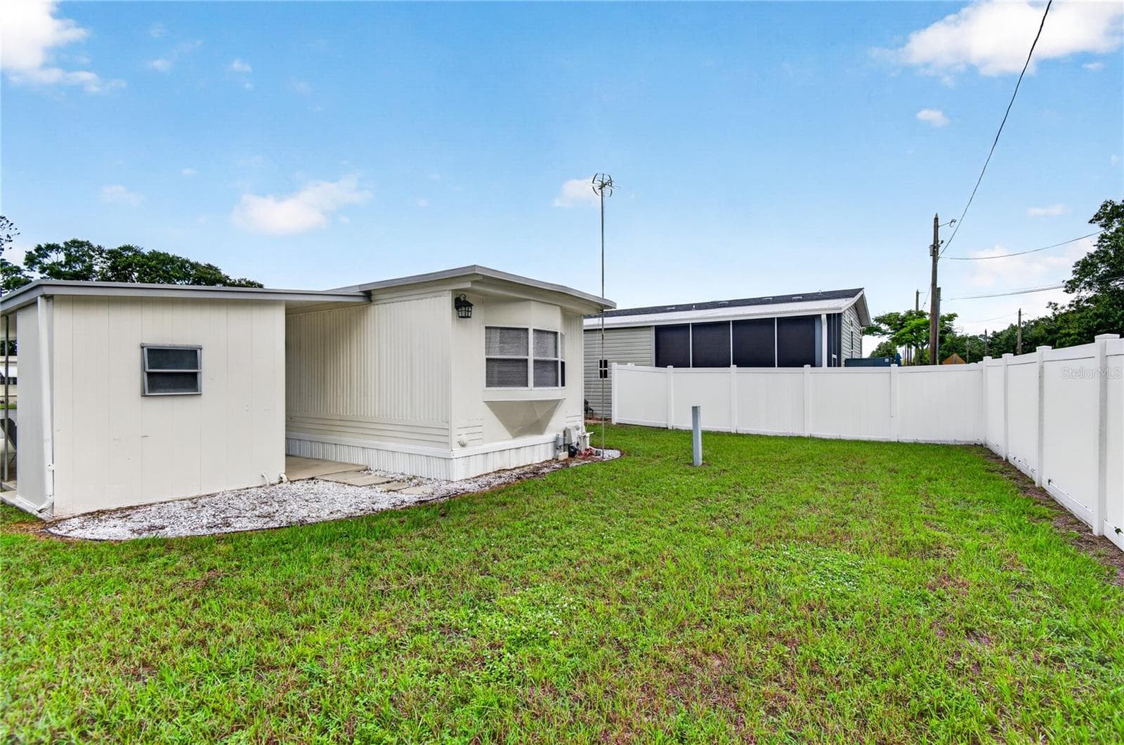 Mobile Home at 9900 ULMERTON RD #28, LARGO, photo 25 of 37