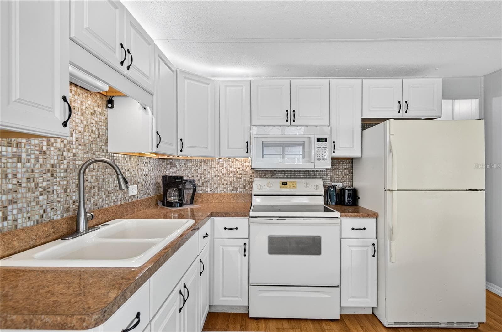 Mobile Home at 9900 ULMERTON RD #28, LARGO, photo 29 of 37