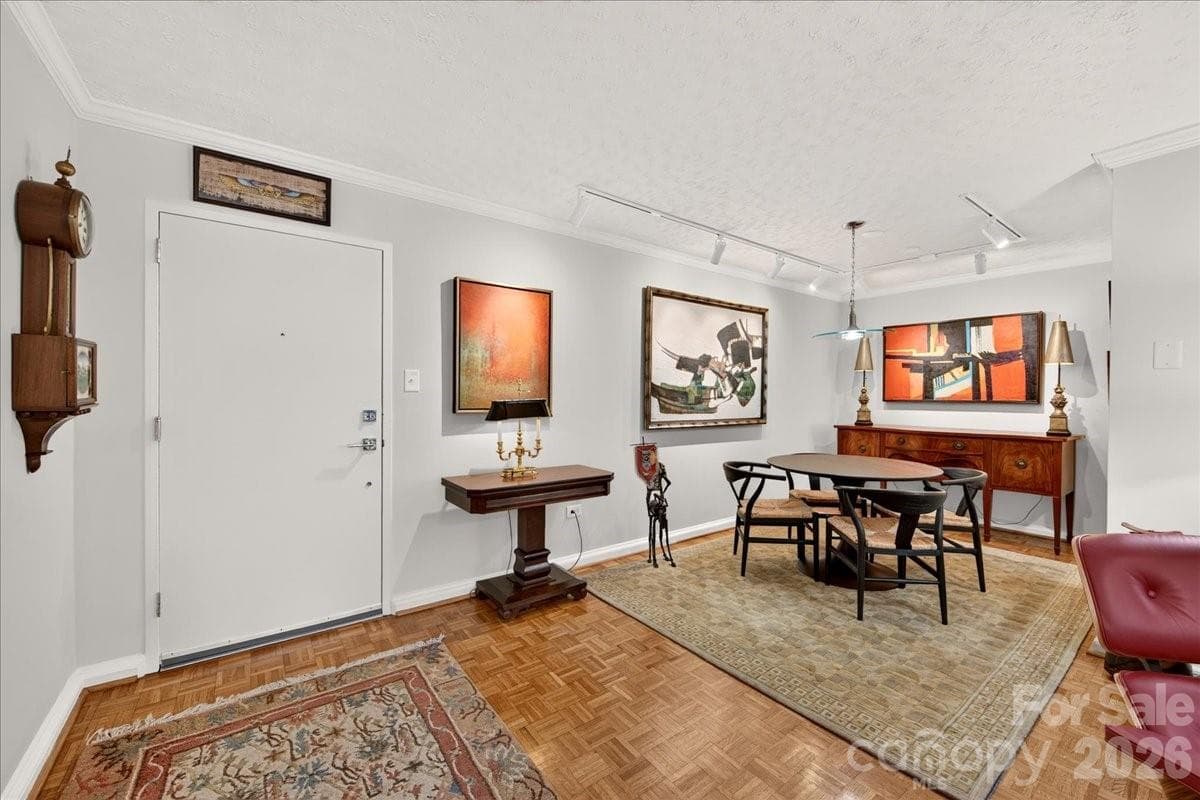 Condominium at 1300 Queens Road, Charlotte, photo 9 of 48