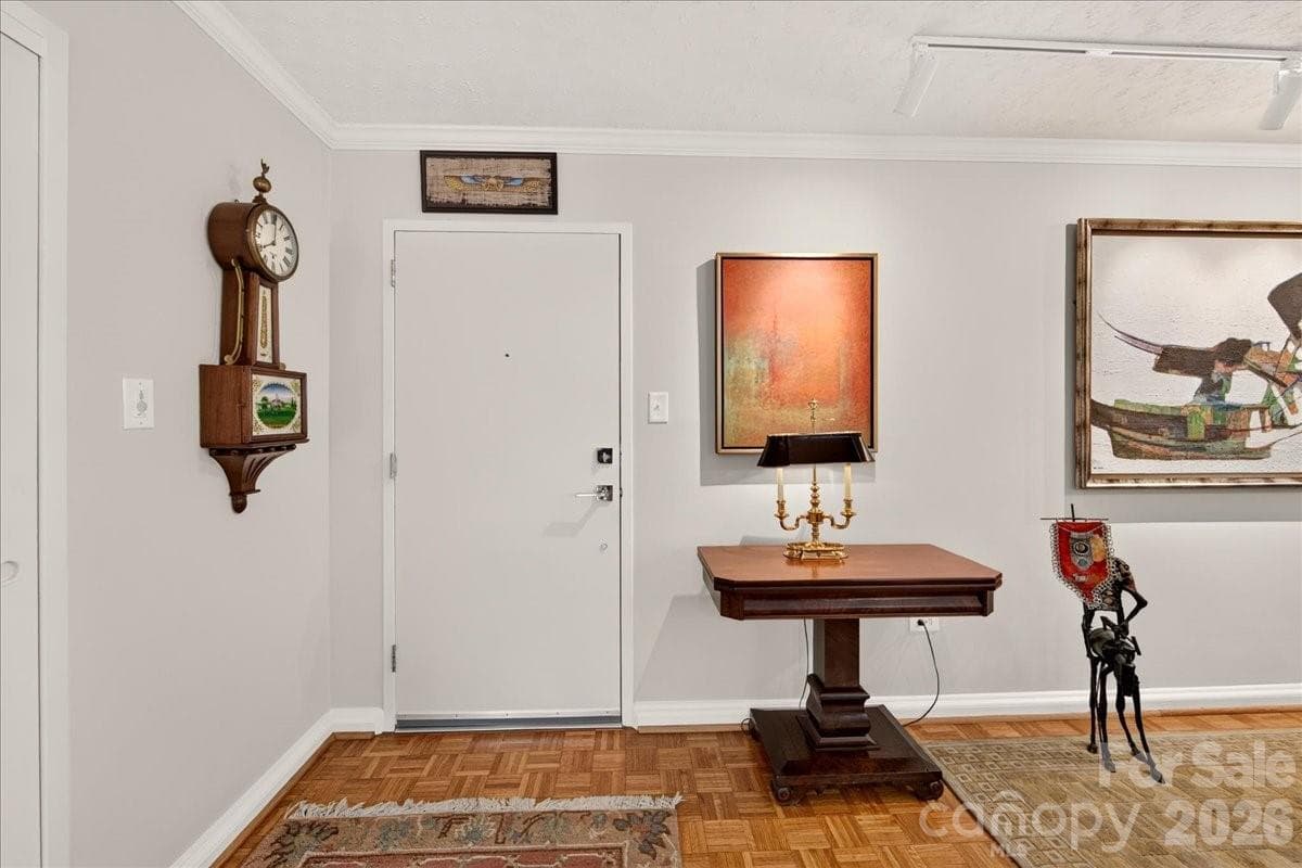 Condominium at 1300 Queens Road, Charlotte, photo 10 of 48
