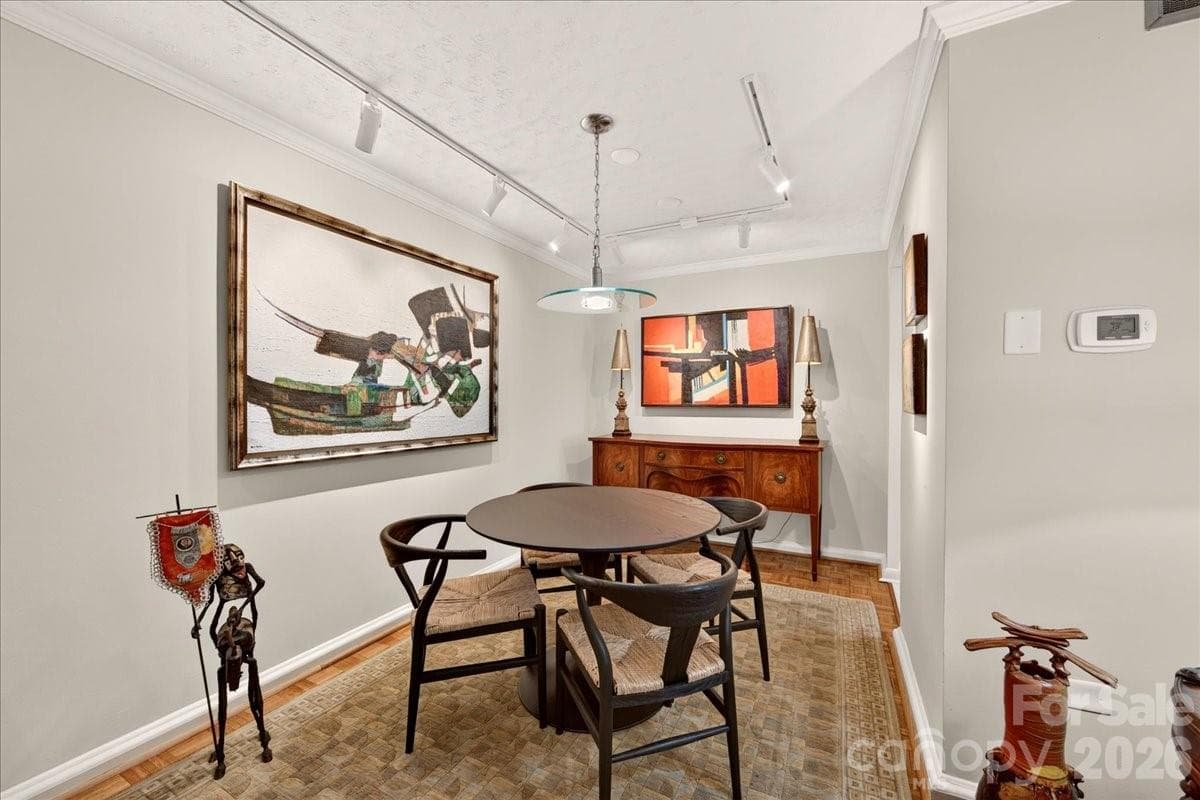 Condominium at 1300 Queens Road, Charlotte, photo 11 of 48