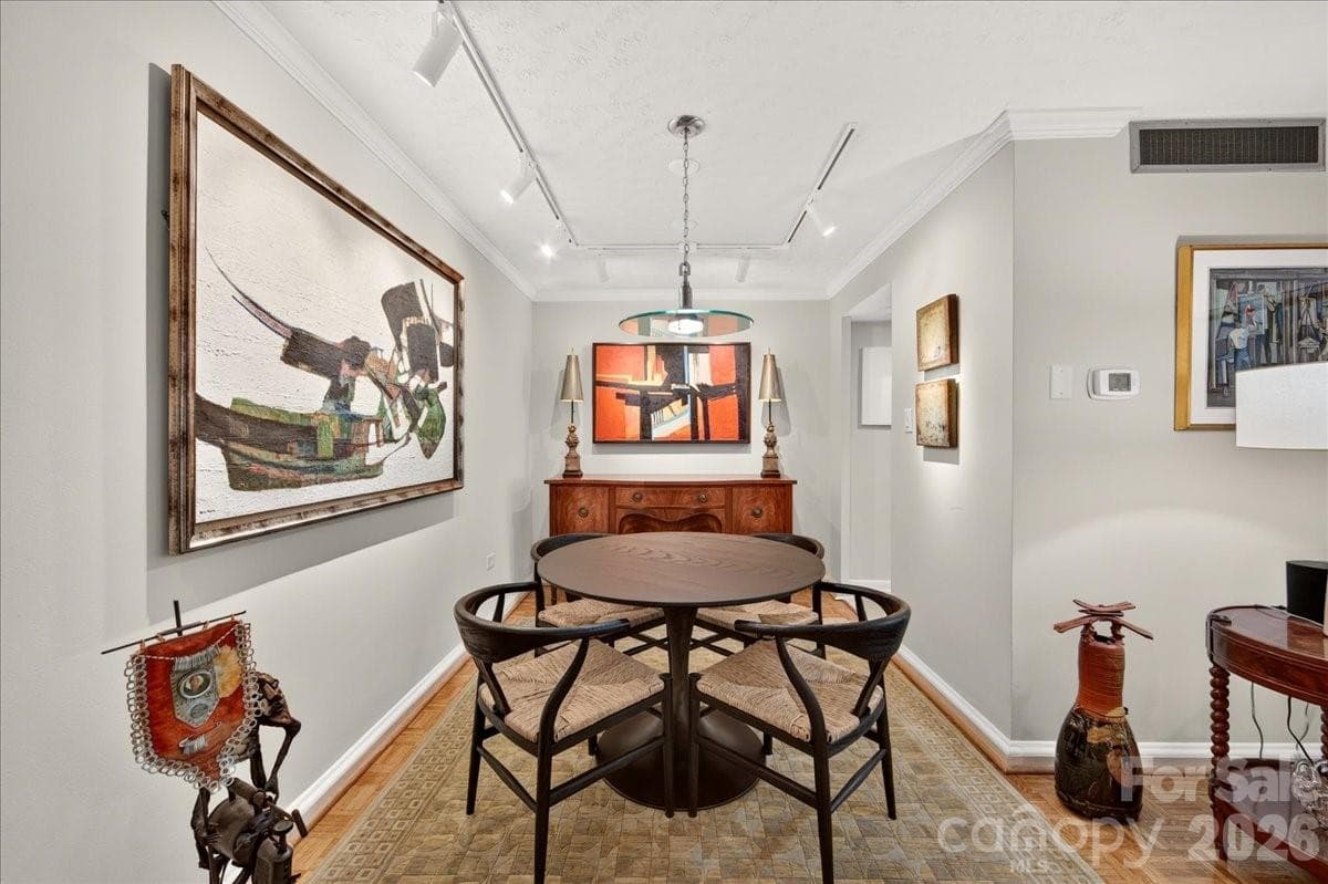 Condominium at 1300 Queens Road, Charlotte, photo 12 of 48