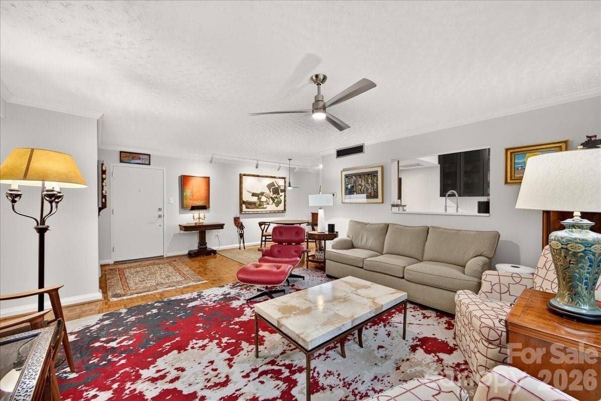 Condominium at 1300 Queens Road, Charlotte, photo 24 of 48
