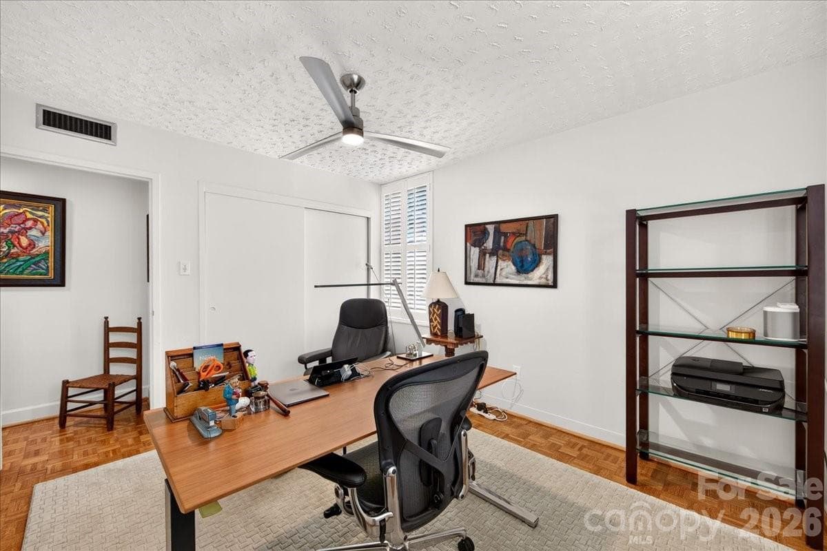 Condominium at 1300 Queens Road, Charlotte, photo 36 of 48